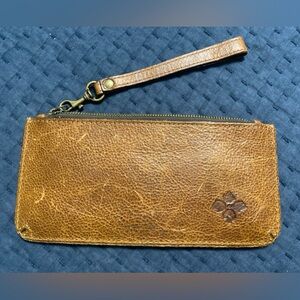 Patricia Nash Leather Wristlet Clutch Wallet – Distressed Cognac Brown